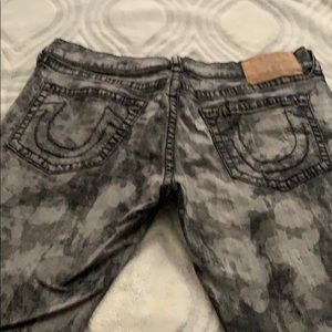 Used like new true religion 38/34